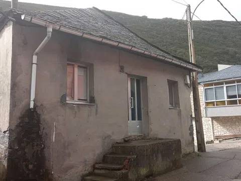 Finca rústica en Venta en Peranzanes