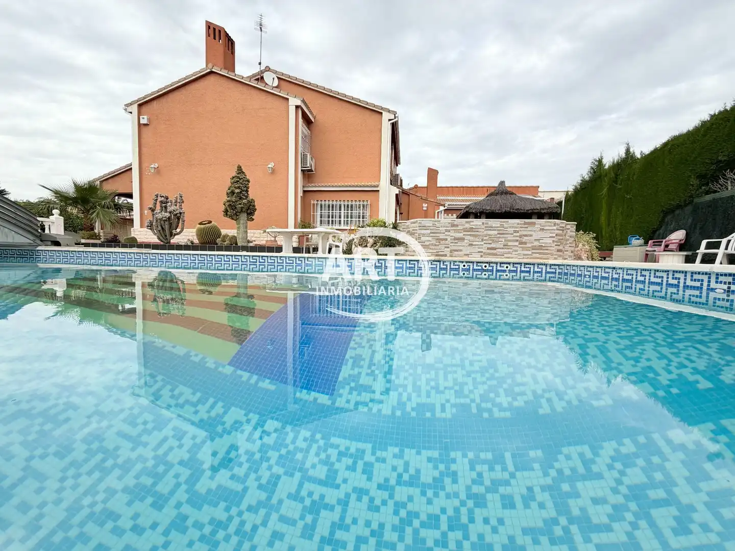 Swimming pool of Houses for sale in San Antonio de Benagéber  with Air Conditioner, Heating and Private garden