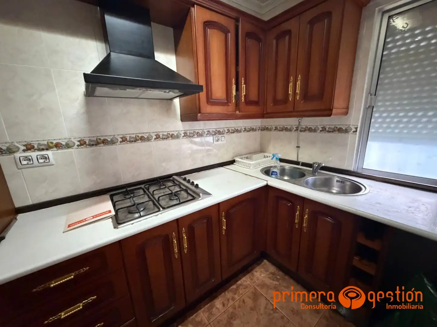 Cocina de Piso en venta en Lora del Río con Trastero, Amueblado y Balcón