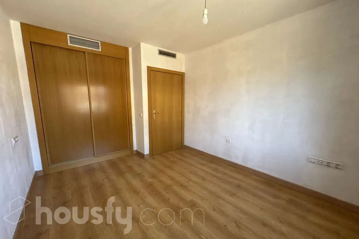 Habitación de Piso de alquiler en Villalbilla con Aire acondicionado, Parquet y Trastero