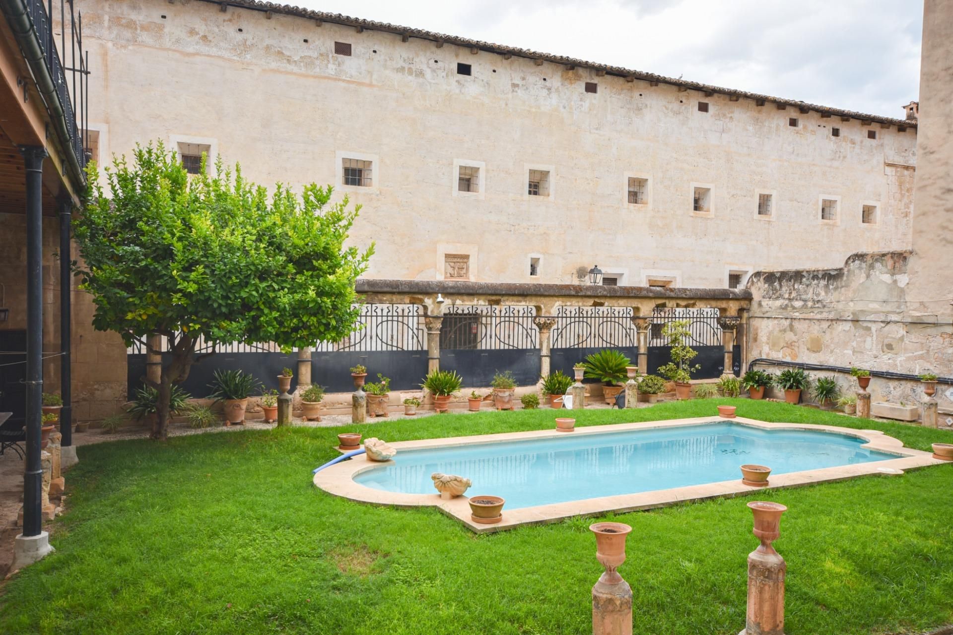 Garden of Flat for rent in  Palma de Mallorca  with Air Conditioner, Private garden and Storage room