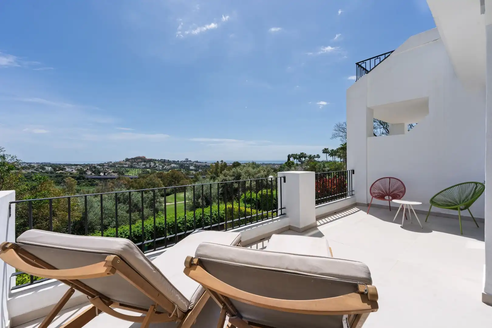 Adosado con piscina en venta en La Quinta, imagen 4