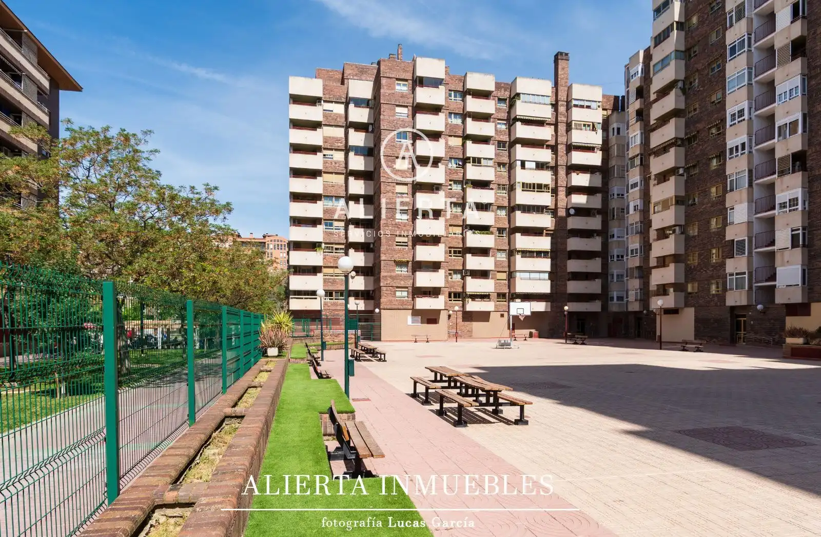 Exterior view of Flat for sale in Zaragoza  with Heating and Storage room