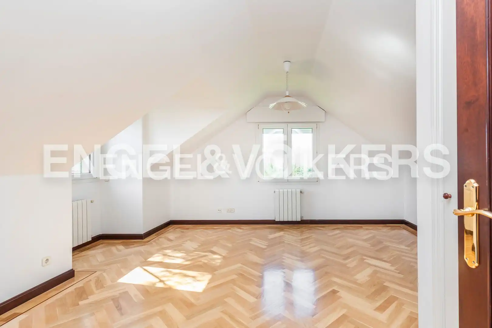 Sala de estar de Casa o chalet en venta en Madrid con Aire acondicionado, Calefacción y Jardín privado