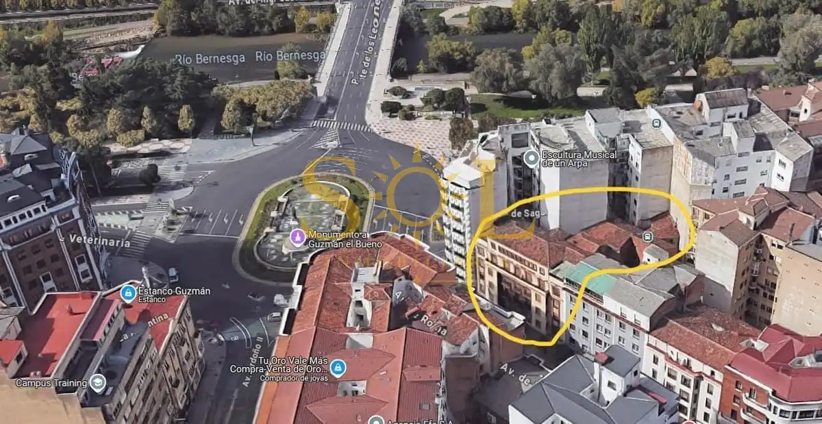 Vista exterior de Edificio en venta en Centro Ciudad