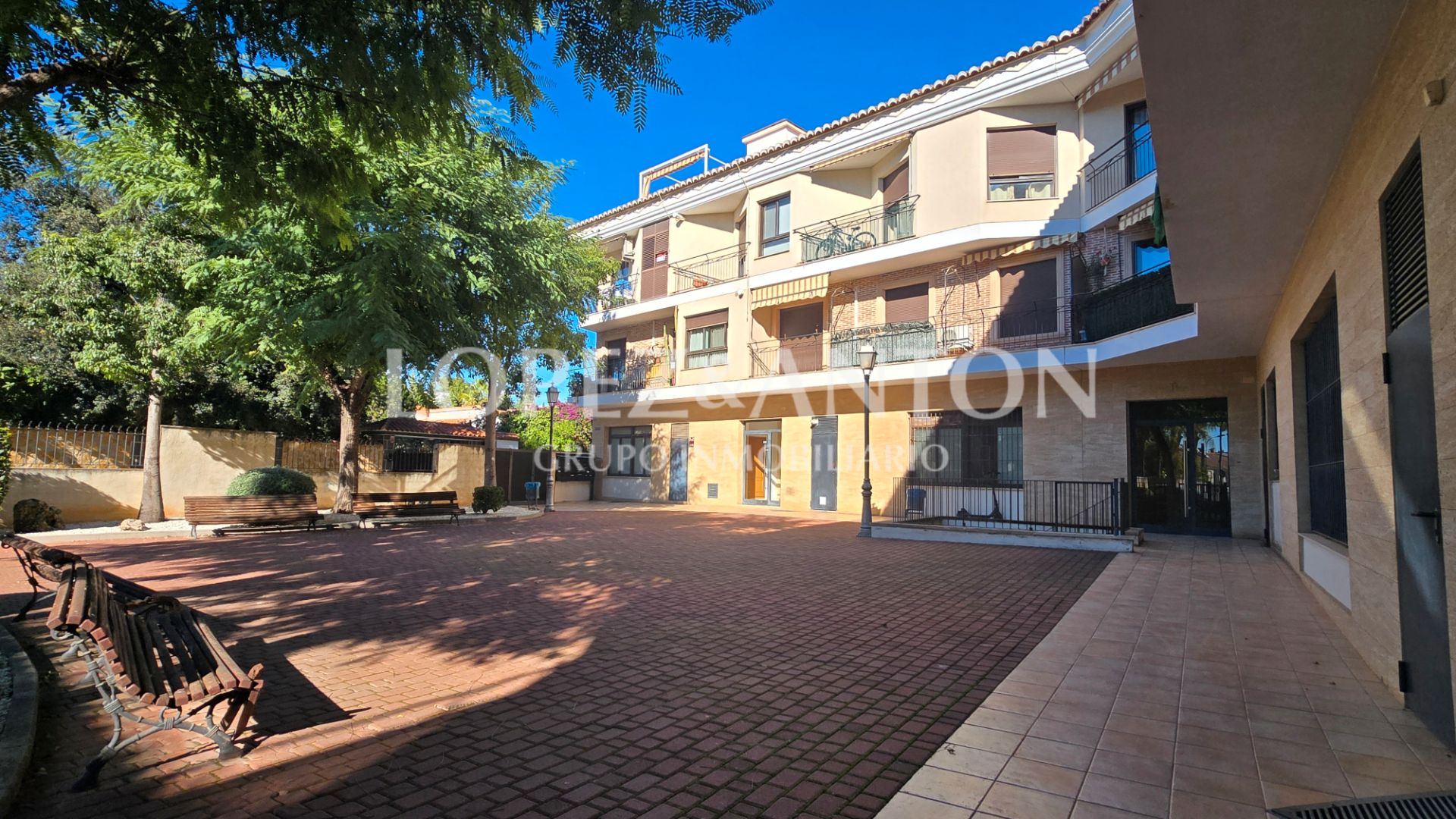 Exterior view of Flat for sale in L'Eliana  with Air Conditioner, Heating and Balcony