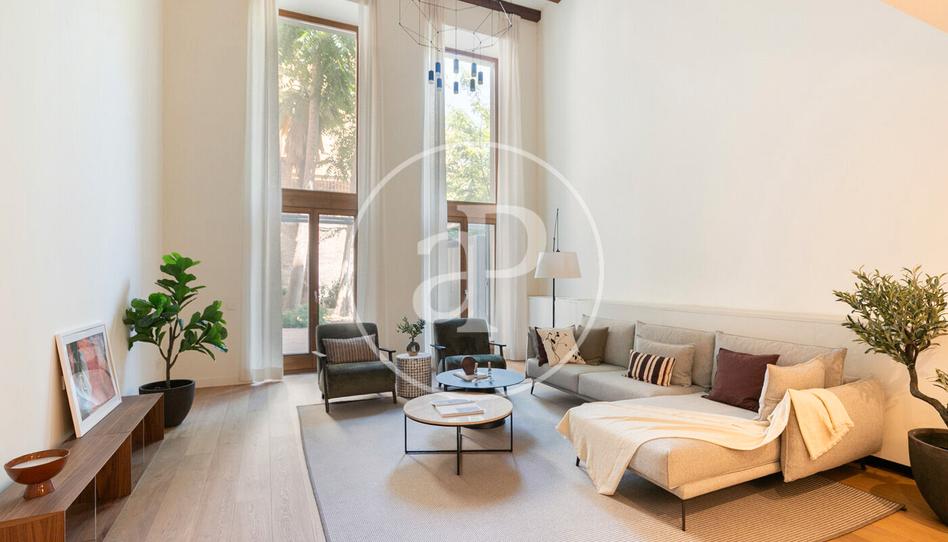 Foto 0 de Promoció Planta Baja en dúplex a Estrenas en Eixample con gran patio