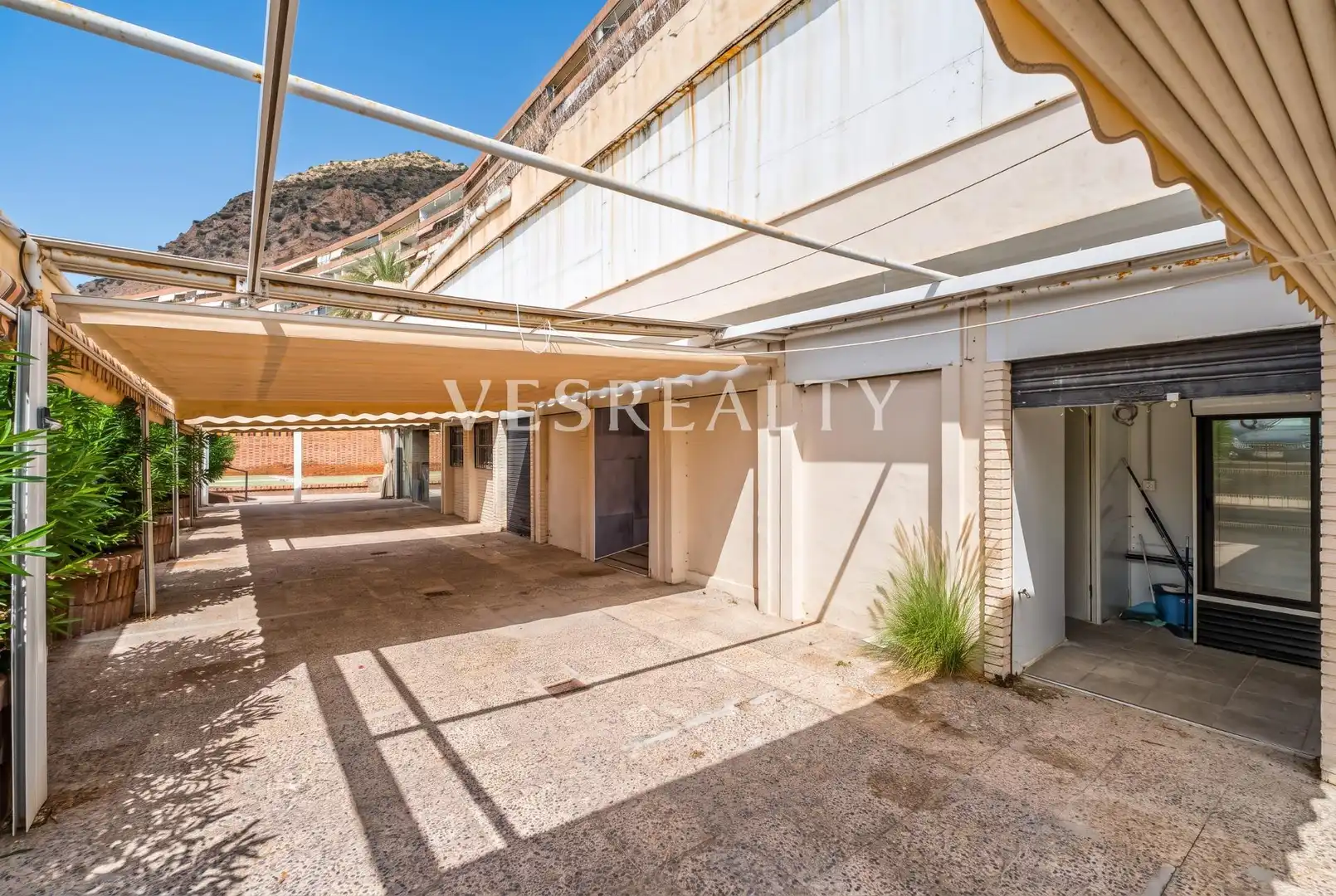 Local comercial de lloguer a Playa de San Juan - El Cabo de las Huertas, imagen 5