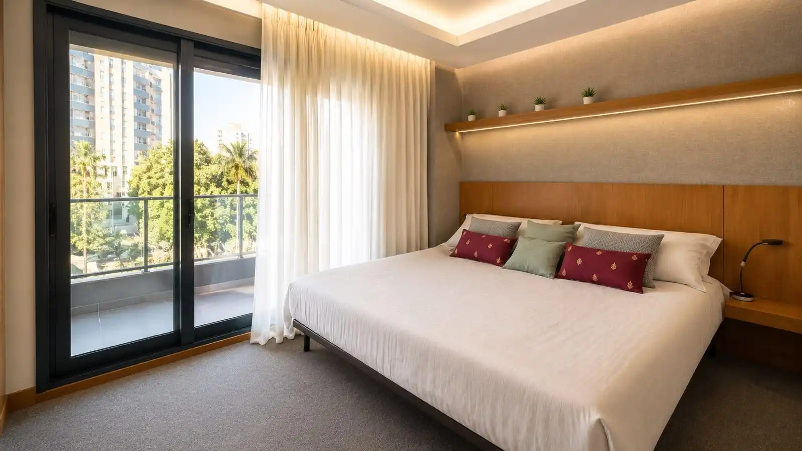 Habitación de Piso en venta en Valencia con Aire acondicionado, Calefacción y Jardín privado