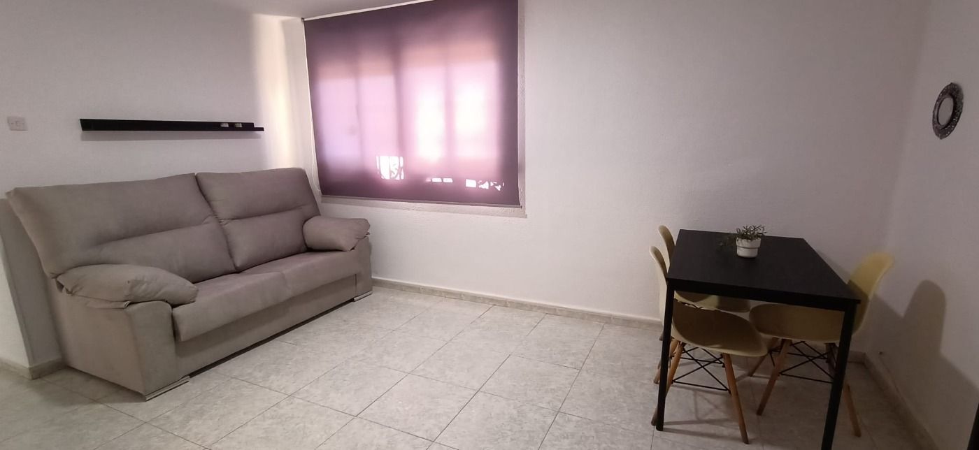 Bedroom of Flat to rent in  Sevilla Capital  with Air Conditioner and Heating