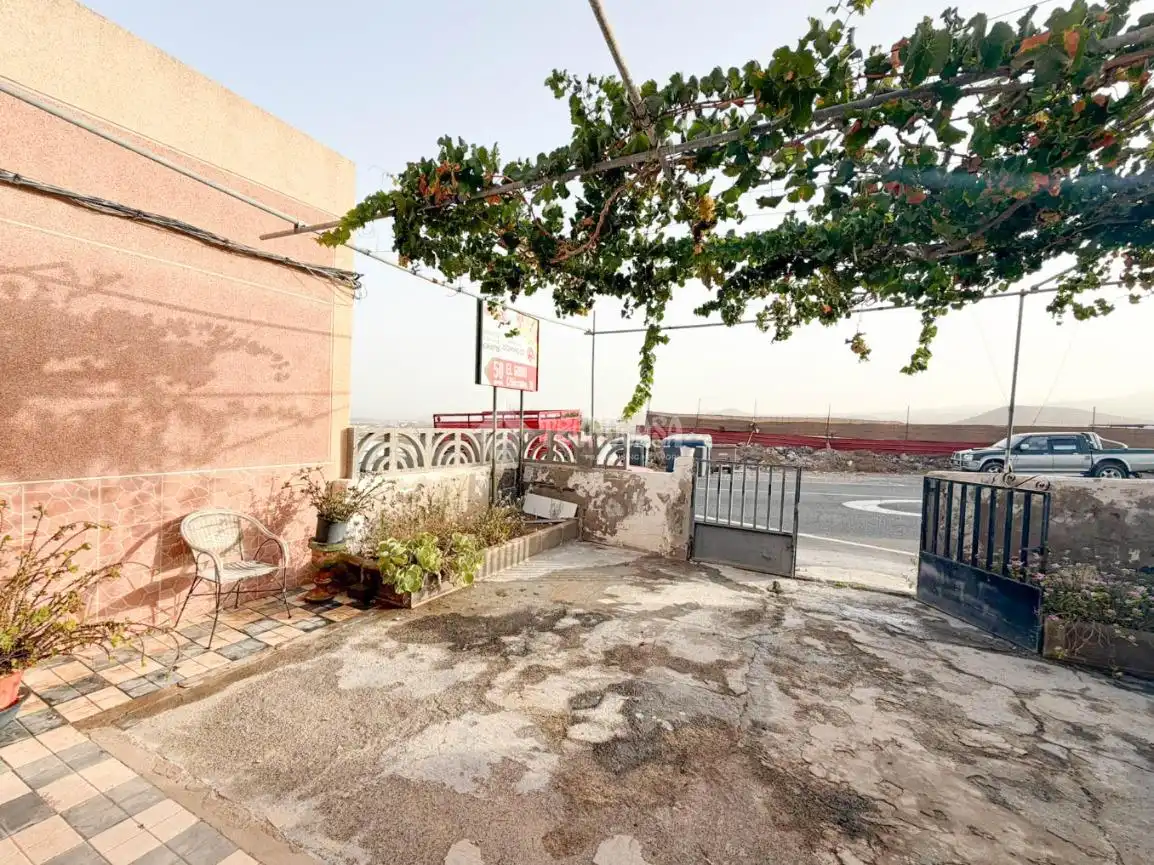 Terraza de Casa adosada en venta en El Goro - Ojos de Garza