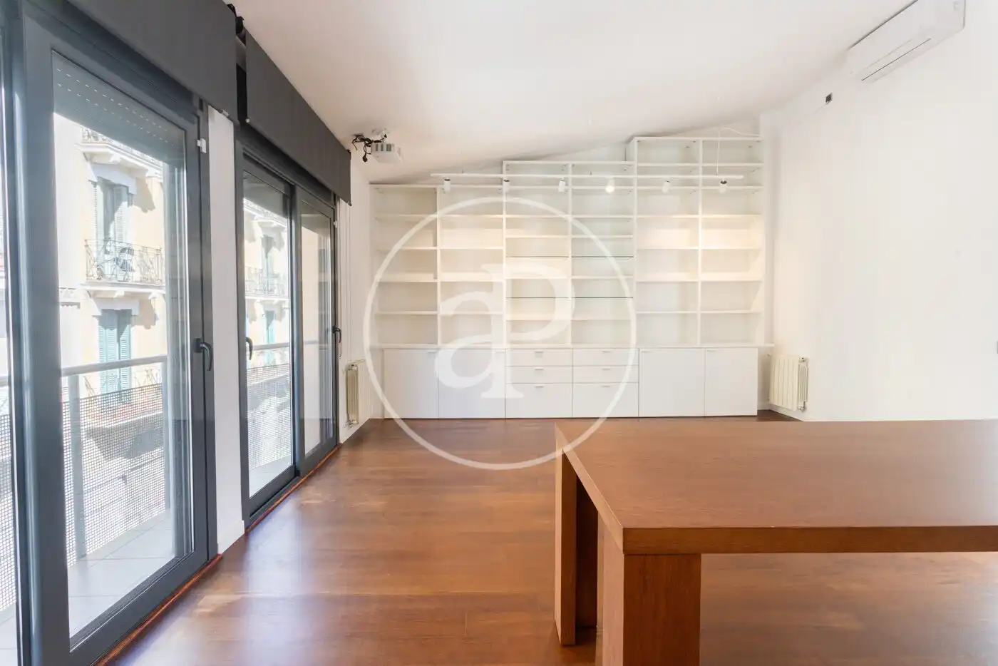 Detached homes for rent in Barcelona  with Air Conditioner, Heating and Private garden