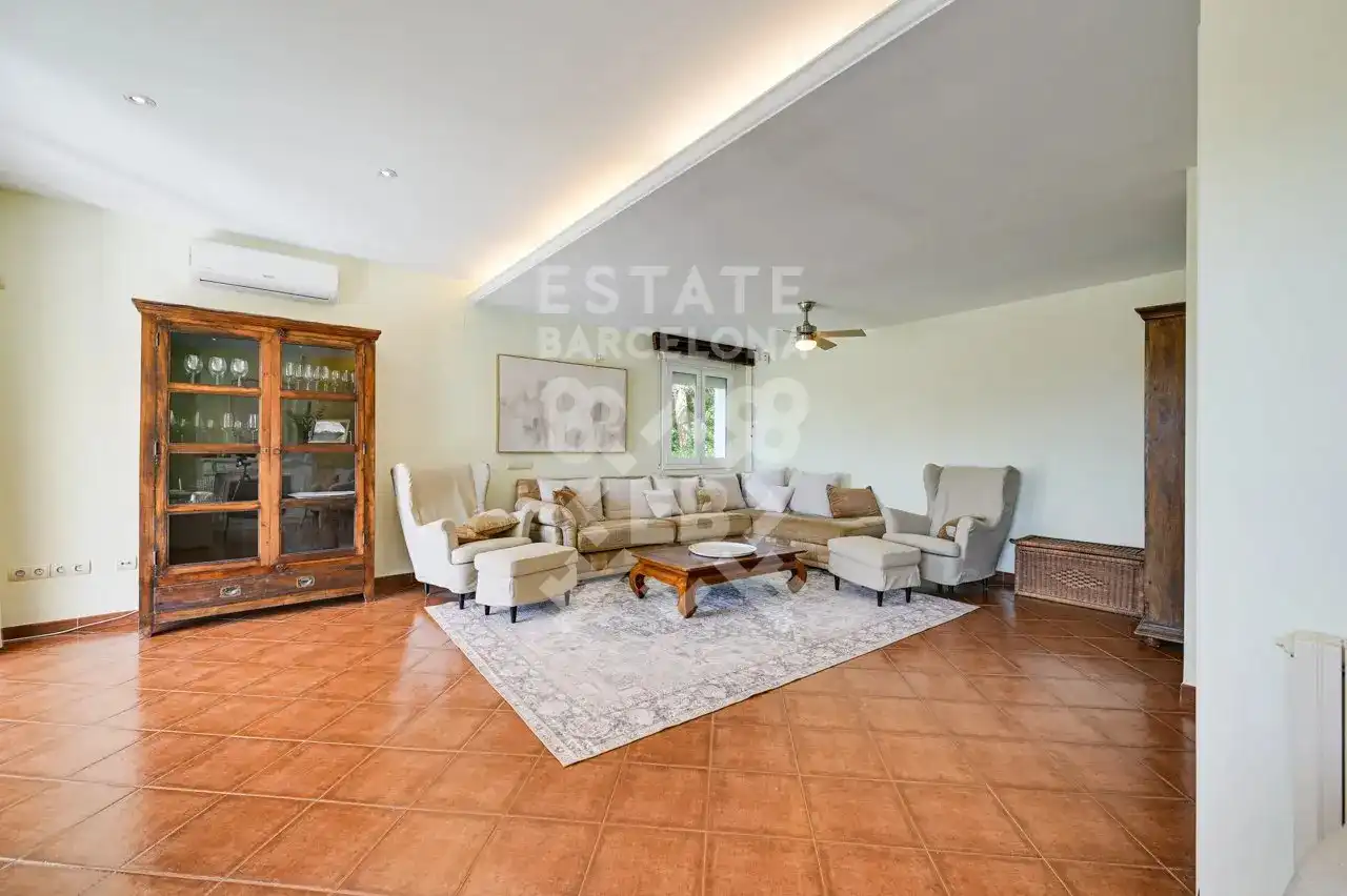 Sala de estar de Casa o chalet en venta en Tossa de Mar con Aire acondicionado, Calefacción y Jardín privado
