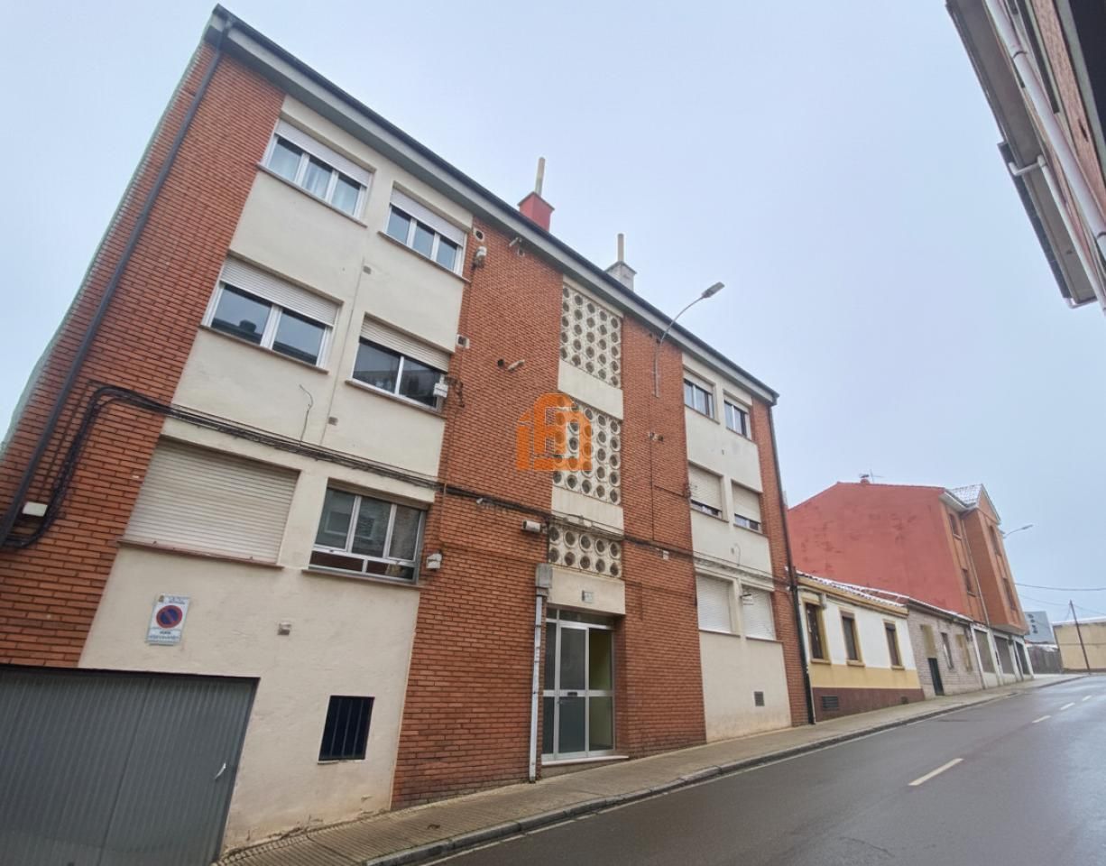 Exterior view of Apartment for sale in León Capital   with Heating, Storage room and Furnished