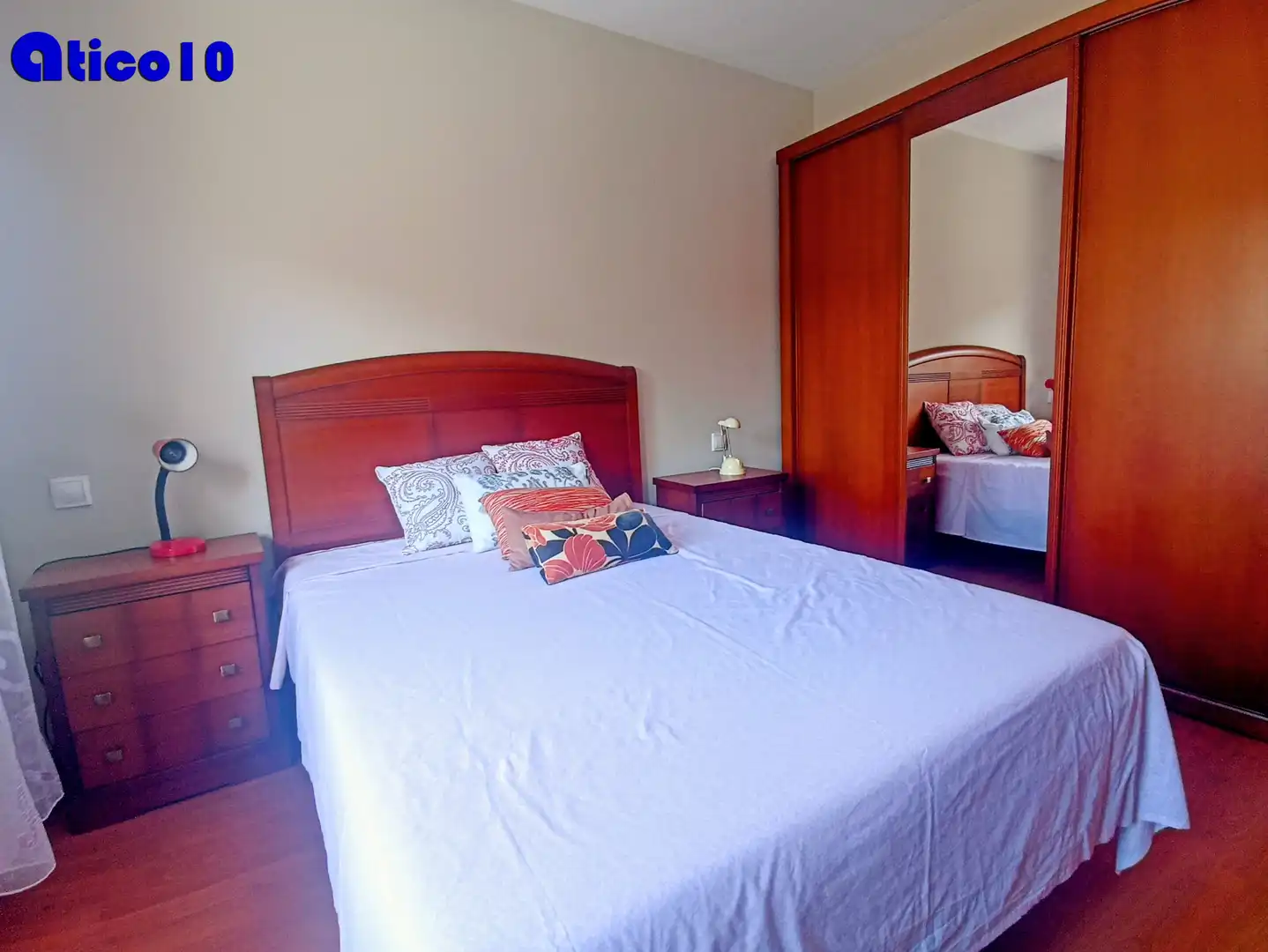 Schlafzimmer von Wohnung zur Miete in Oviedo  mit Heizung, Terrasse und Möbliert