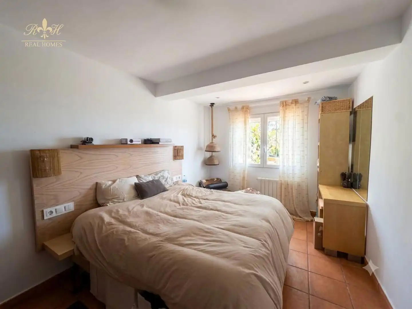 Schlafzimmer von Haus oder Chalet zum Verkauf in L'Alfàs del Pi mit Klimaanlage und Schwimmbad