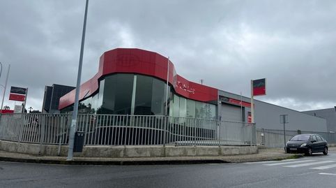 Venta de nave tipo concesionario en perfecto estado en Milladoiro, Ames, image 3