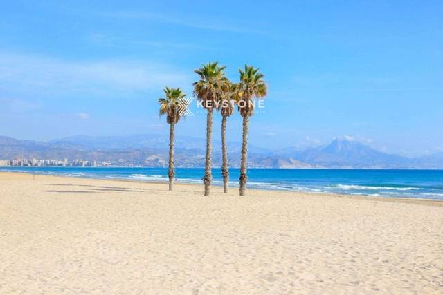 Piso en Alquiler en MAESTRO JOSÉ GARBERÍ SERRANO, 16 en PAU 5