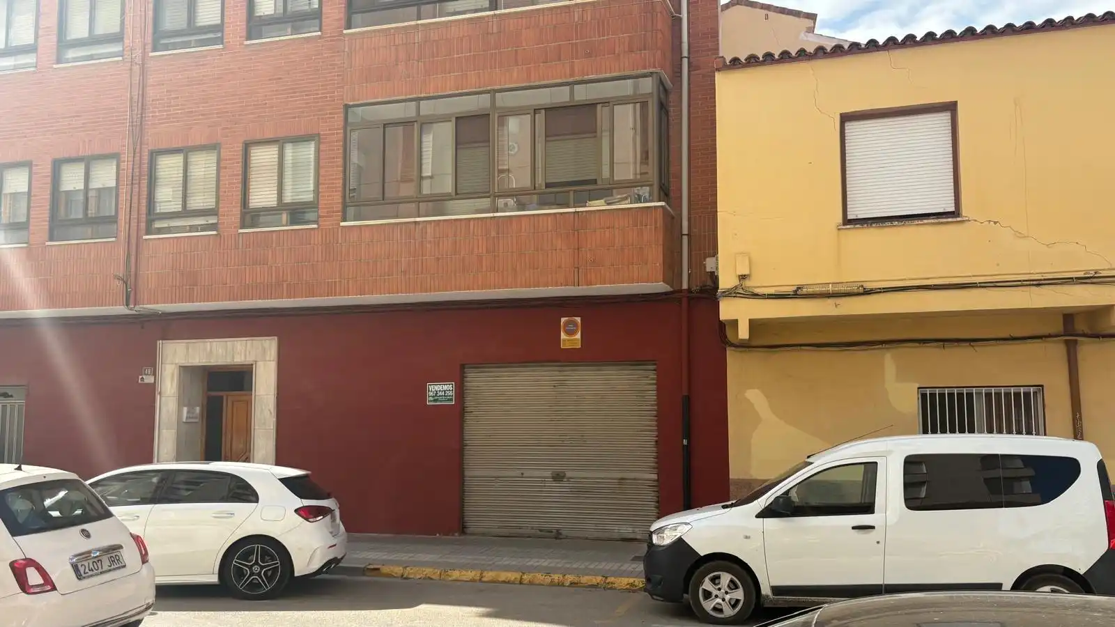 Vista exterior de Local en venta en Almansa