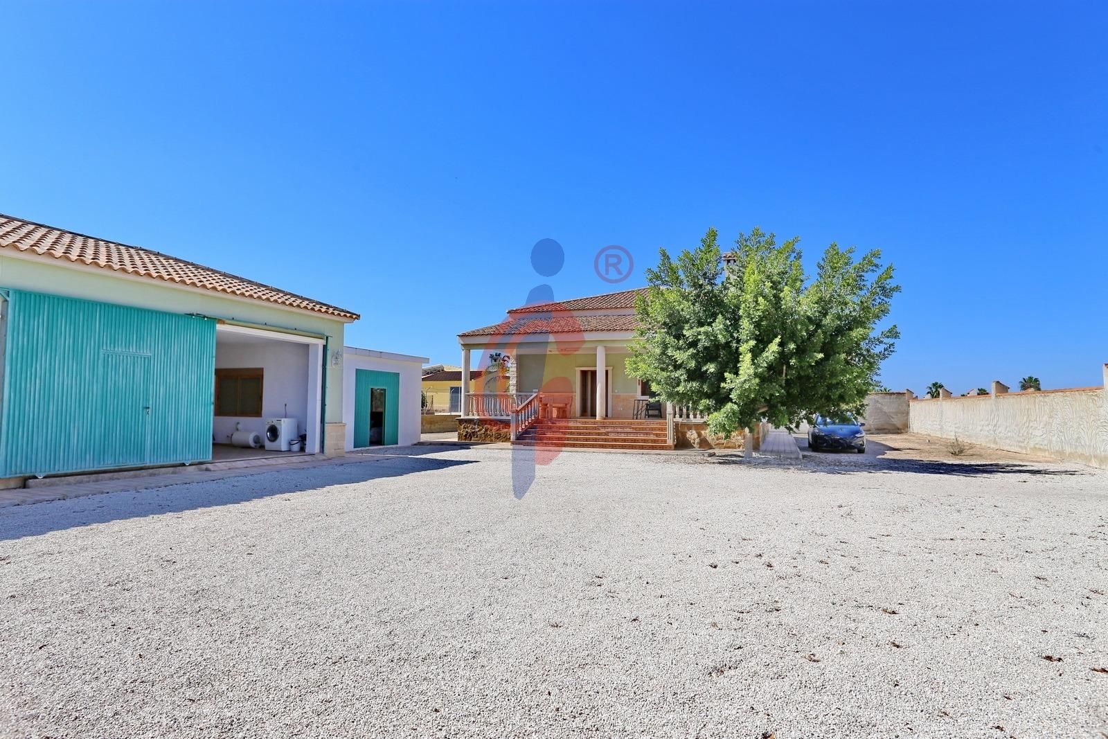 Vista exterior de Finca rústica en venda en San Fulgencio amb Jardí privat i Terrassa
