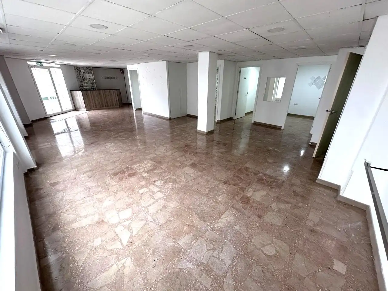 Local comercial en venta en calle de Prim 13
