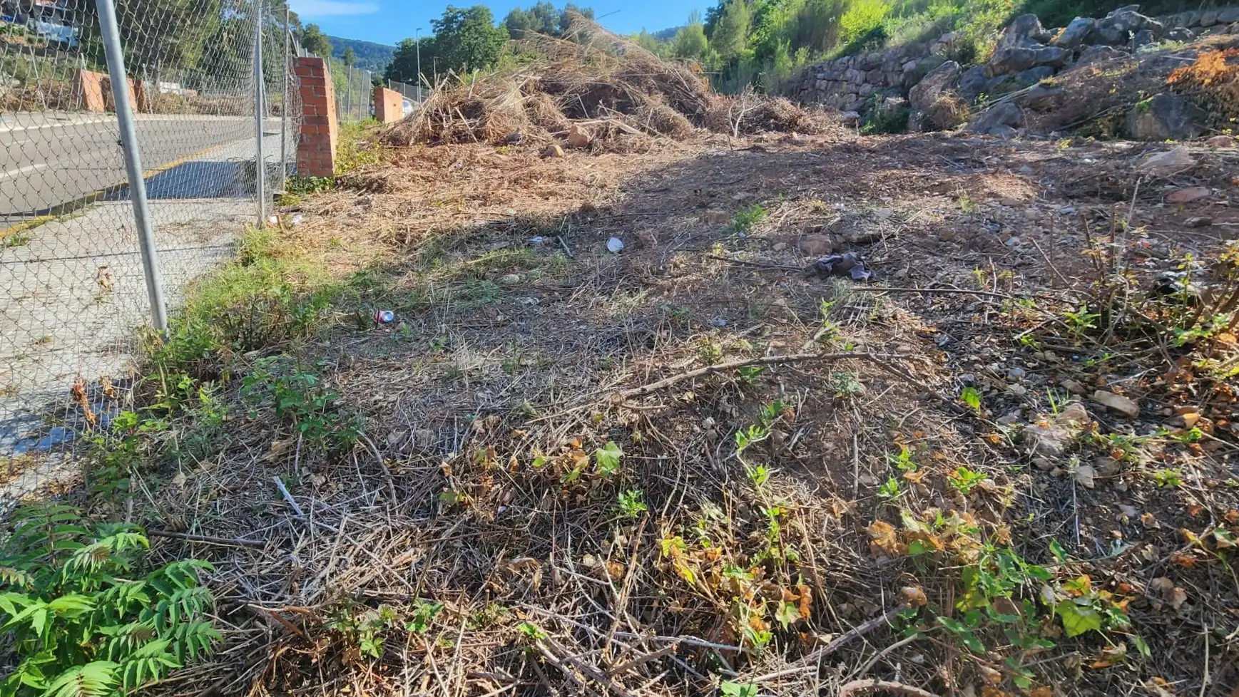 Haus oder Chalet zum Verkauf in Vallirana mit Klimaanlage, Heizung und Privatgarten