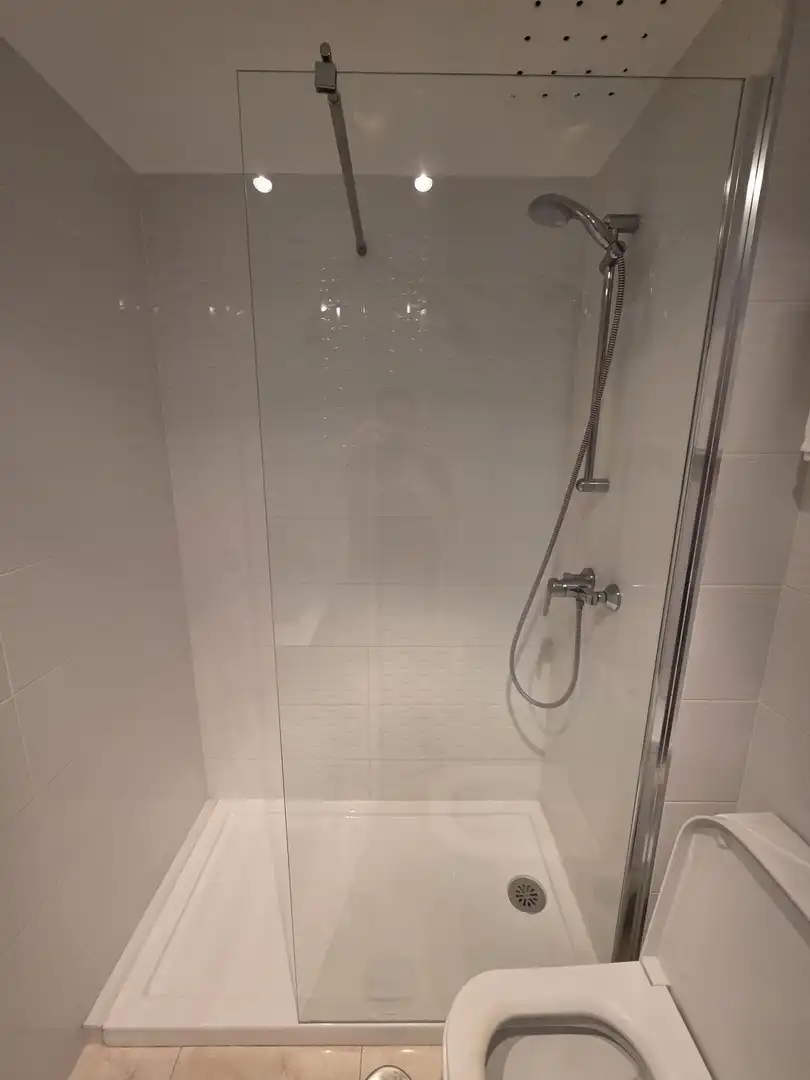 Bany de Apartament en venda en Fuengirola amb Aire condicionat, Calefacció i Terrassa