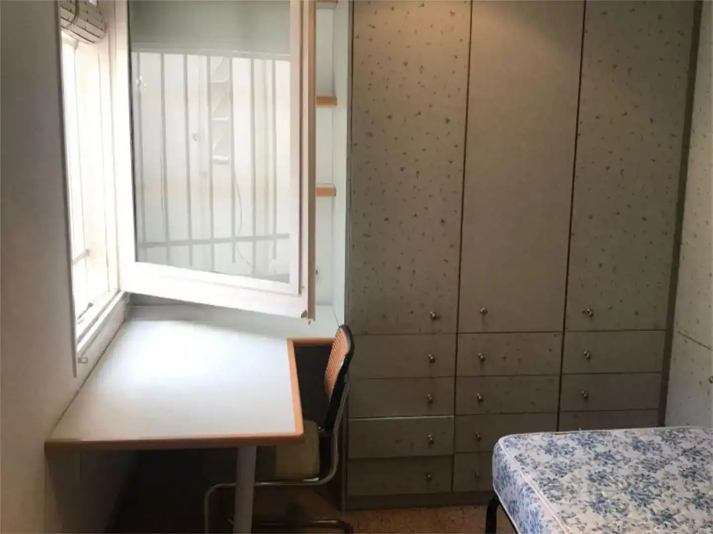 Bedroom of Flat for rent in  Barcelona Capital  with Air Conditioner