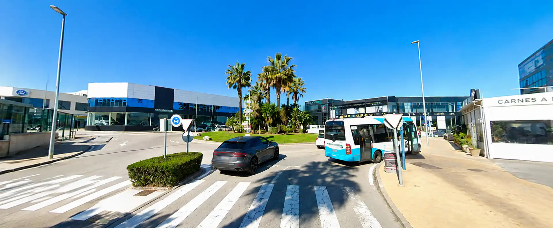 Exterior view of Commercial properties for rent in Marbella  with Air Conditioner, Terrace and Alarm