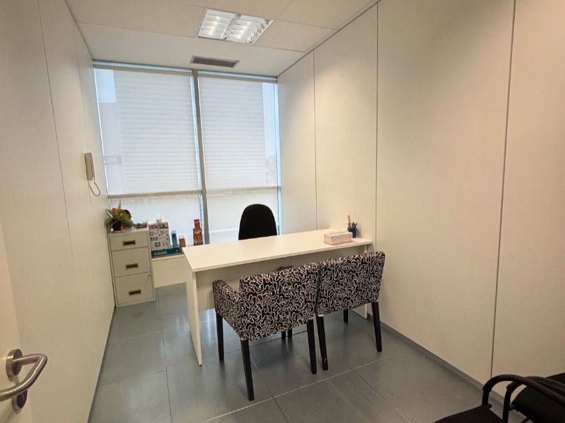 Office for rent in Parla  with Air Conditioner, Heating and Furnished