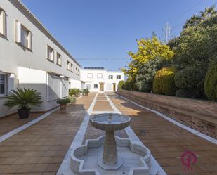 Jardí de Casa o xalet en venda en  Granada Capital amb Calefacció, Terrassa i Piscina