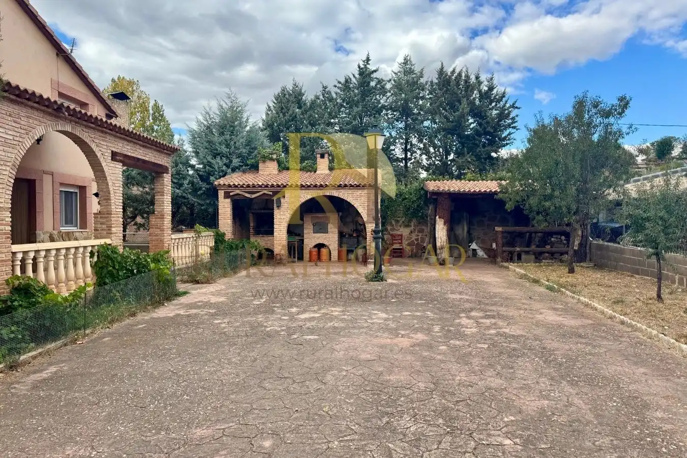 Exterior view of Houses for sale in Molina de Aragón  with Private garden, Parquet flooring and Storage room