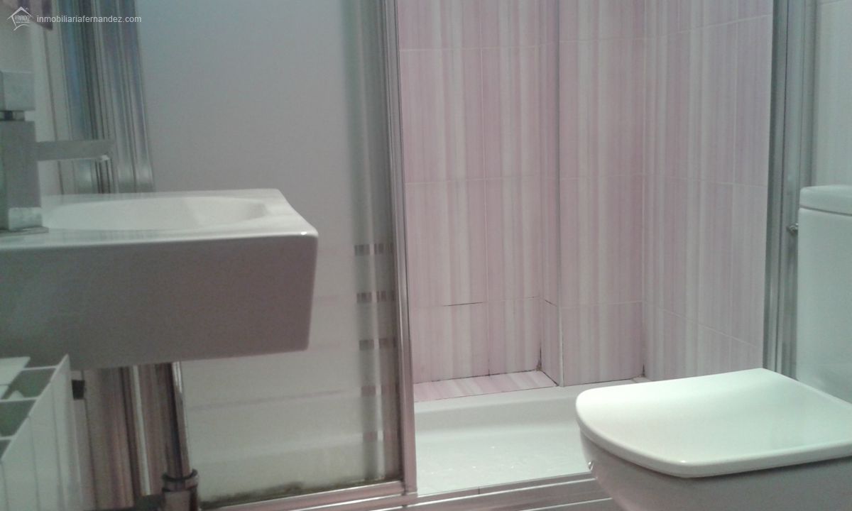 Baño de Piso en venta en Cáceres Capital con Calefacción