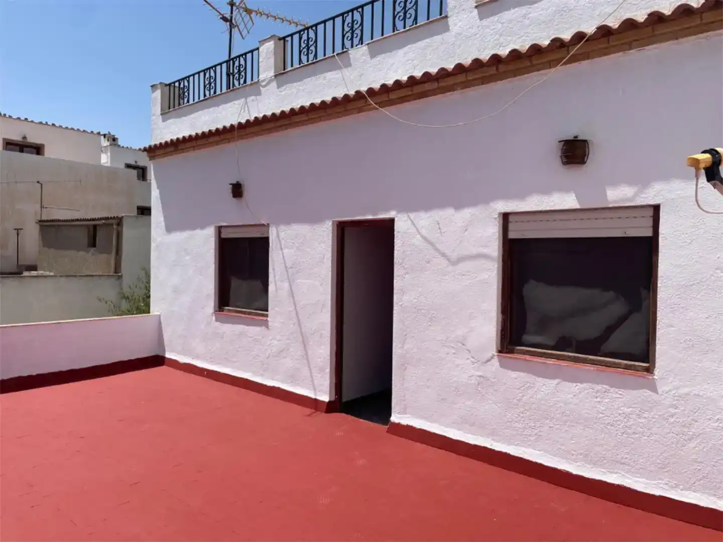 Vista exterior de Casa adosada en venda en Fondón amb Traster i Moblat