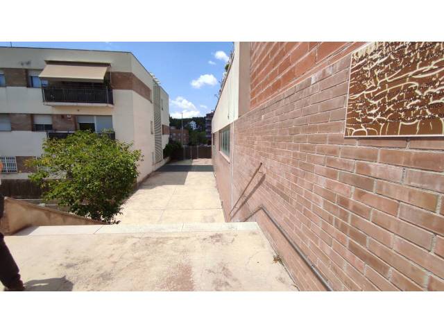 Local comercial en Venta en Les Fonts