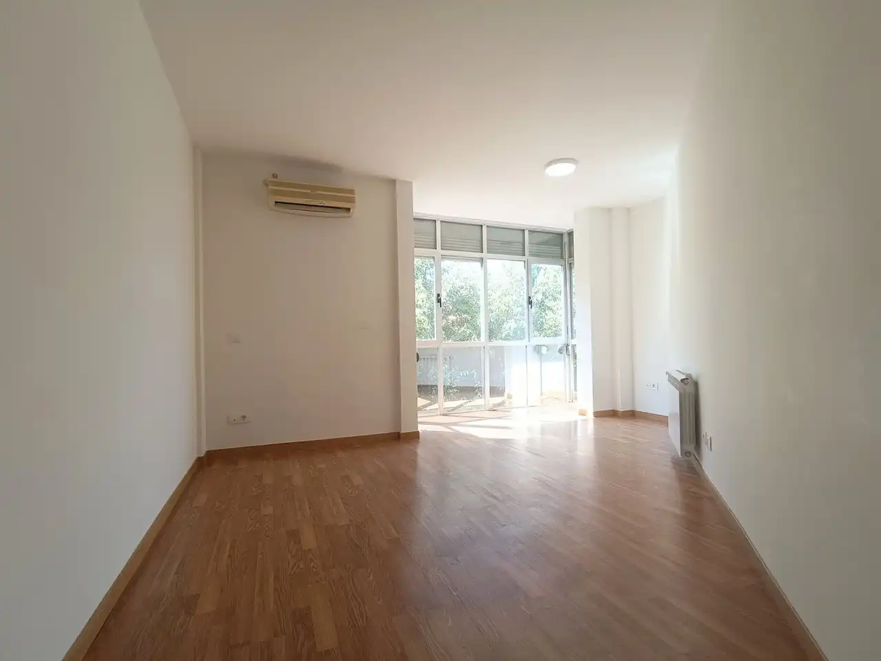 Sala de estar de Piso de alquiler en Madrid con Aire acondicionado, Calefacción y Horno