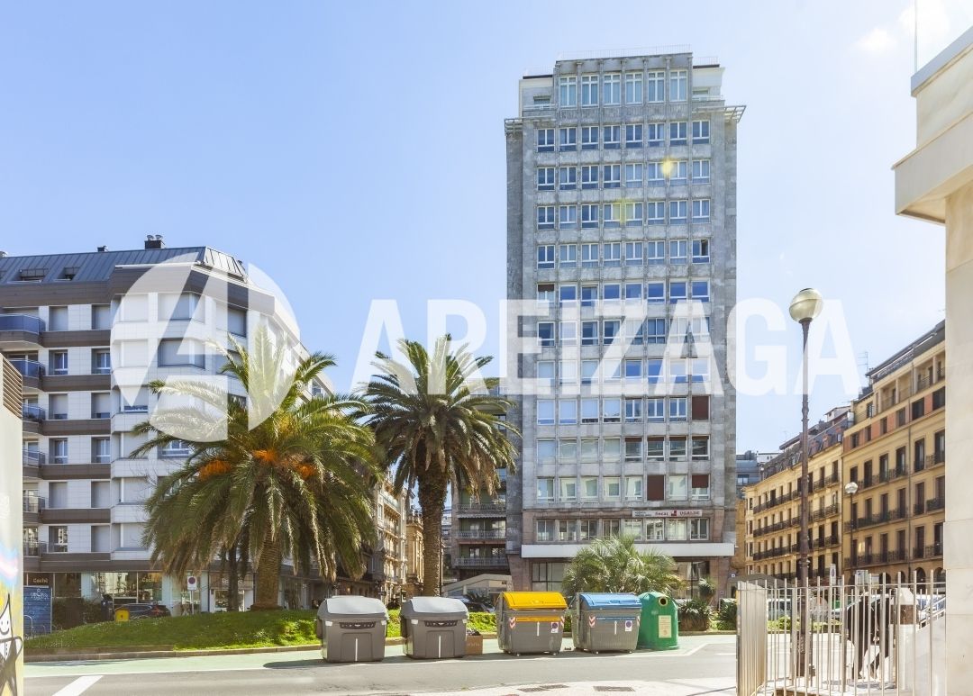 Exterior view of Flat for sale in Donostia - San Sebastián   with Heating, Terrace and Balcony