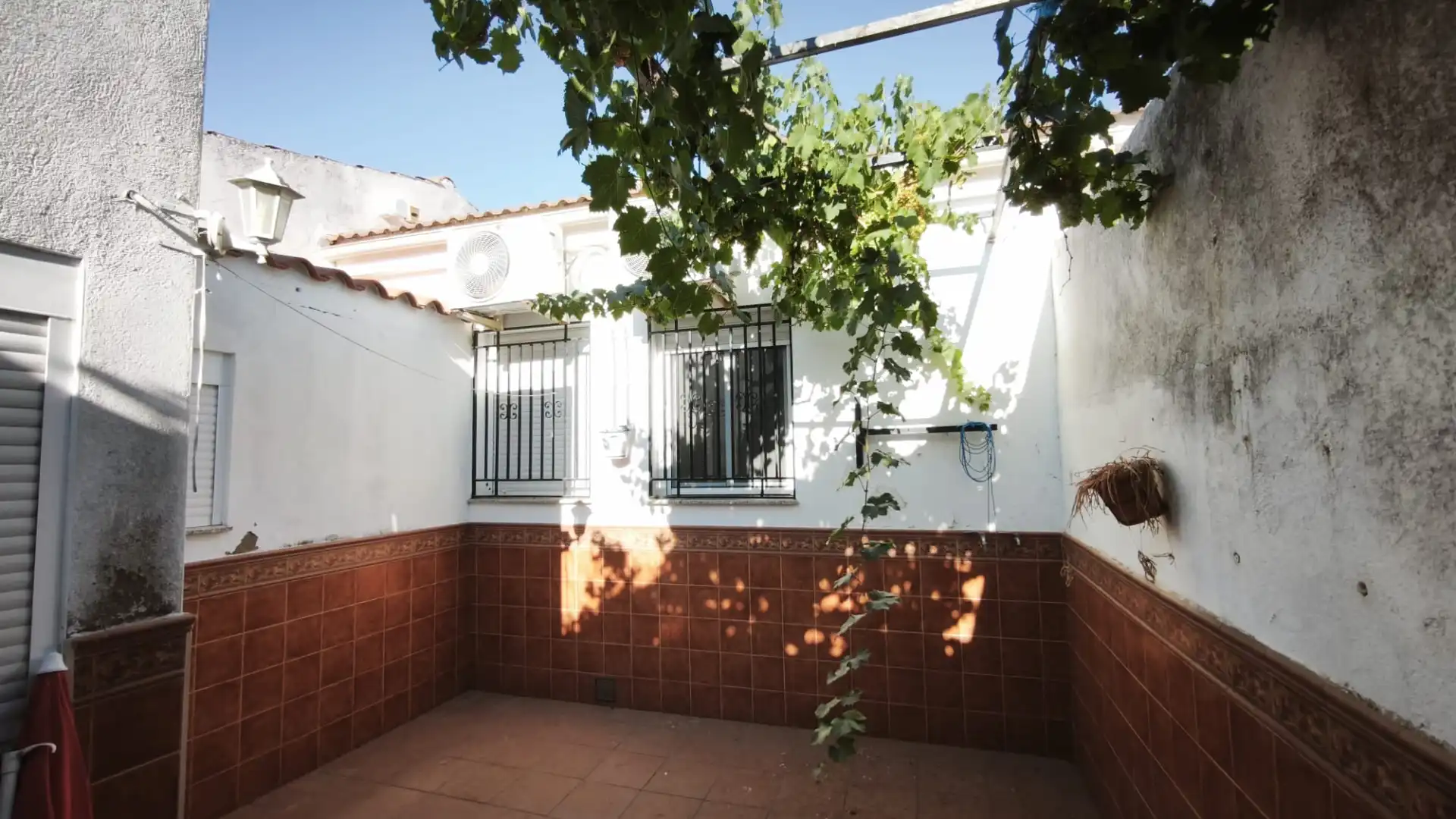 Vista exterior de Casa adosada en venta en Riolobos, Cáceres