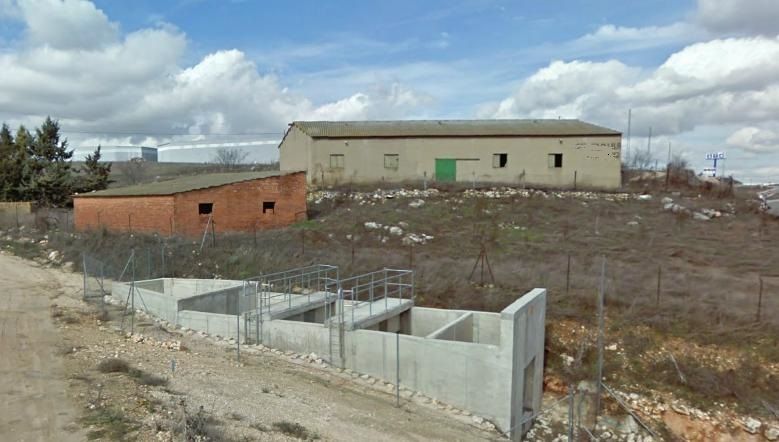 Nau industrial en venda en Torija