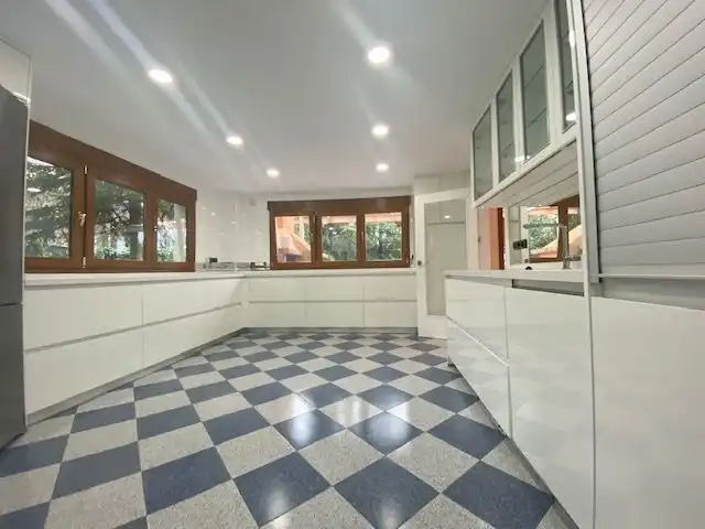 Kitchen of Houses for rent in Boadilla del Monte  with Air Conditioner, Private garden and Storage room