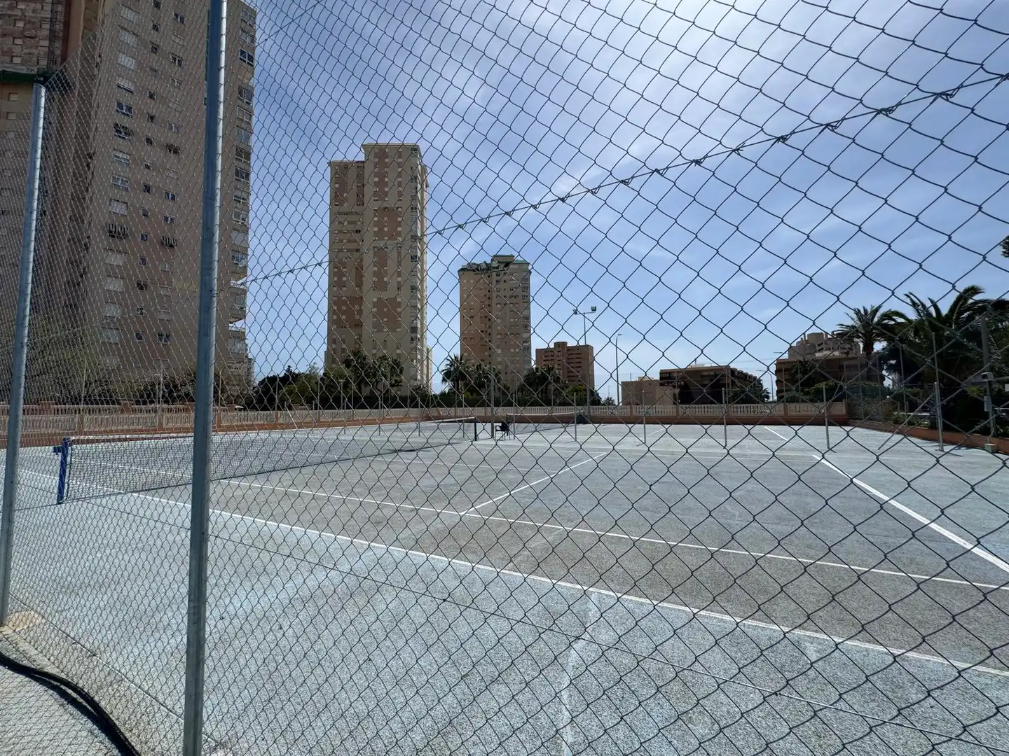 Vista exterior de Apartament de lloguer en El Campello amb Jardí privat, Terrassa i Moblat