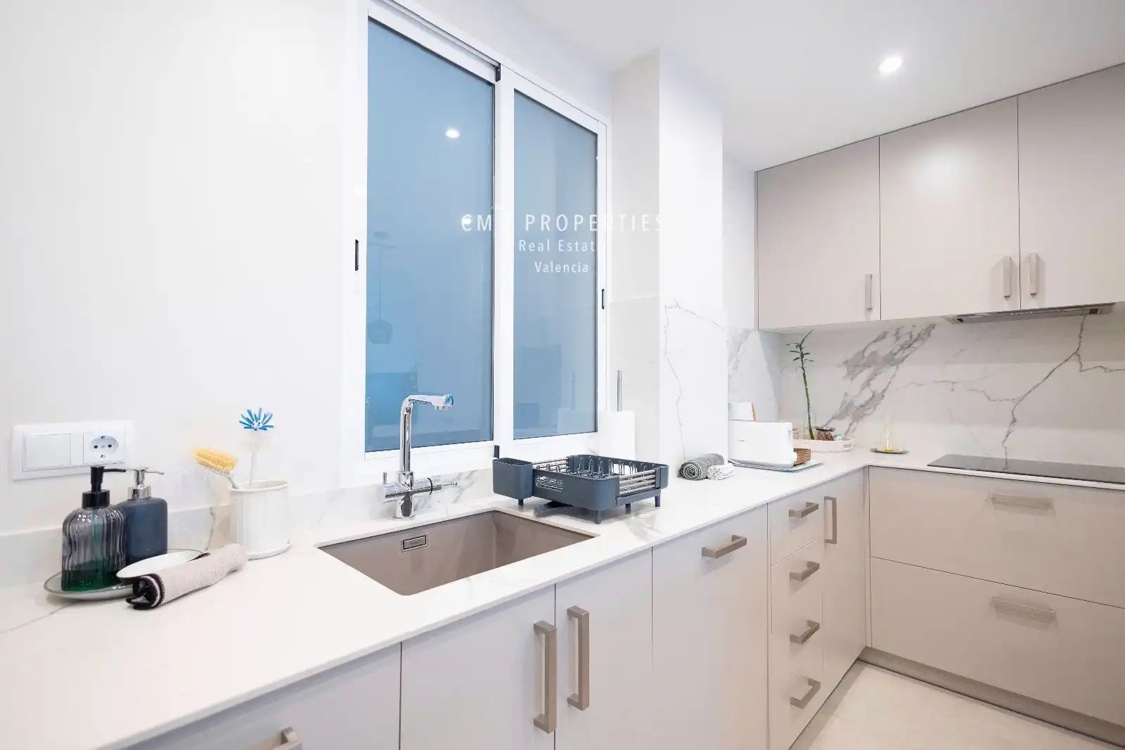 Wohnung zur Miete in Marques del Turia, Gran Via
