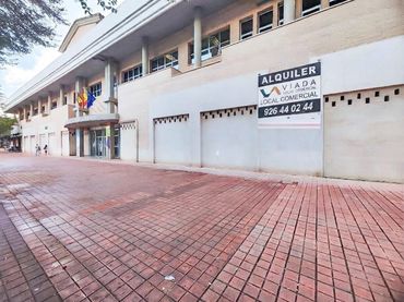 Local comercial de lloguer a Calle Malagón