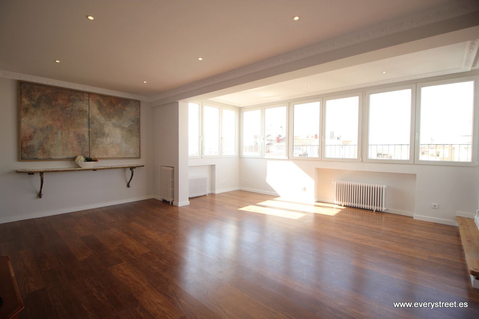 Living room of Attic to rent in  Madrid Capital  with Air Conditioner, Heating and Parquet flooring