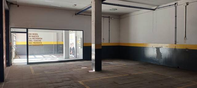 Local comercial en Alquiler en Diputación en Estación - San Antonio