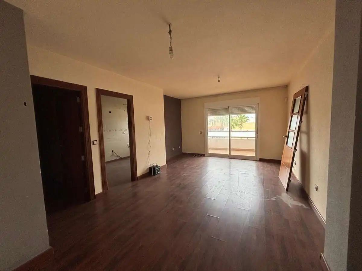Sala de estar de Piso en venta en Roquetas de Mar con Terraza