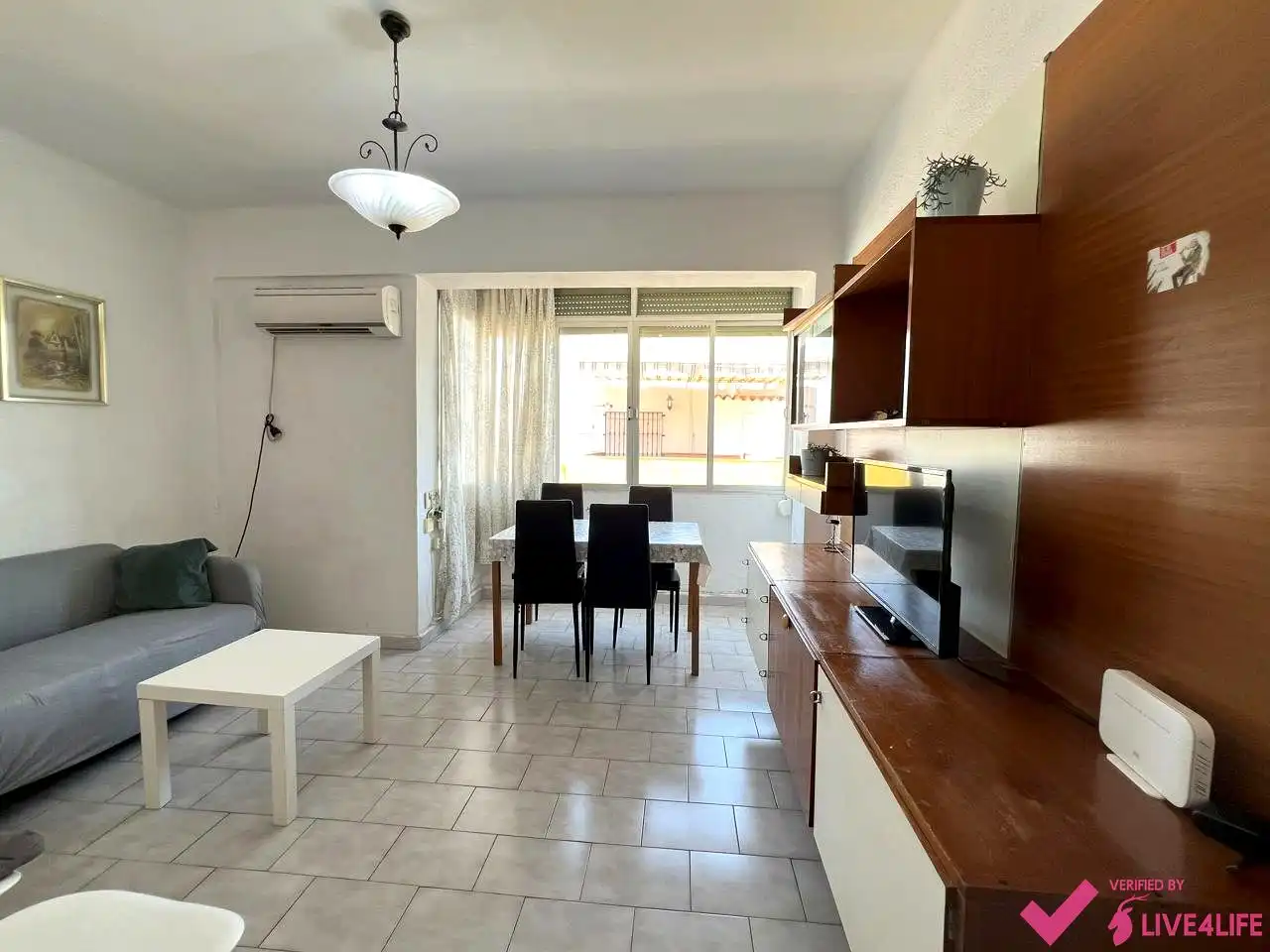 Living room of Flat for share in Sevilla  with Air Conditioner, Heating and Furnished