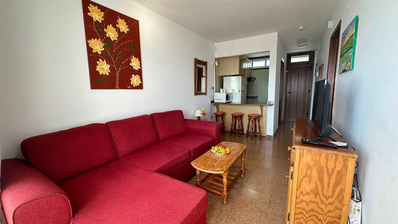 Sala de estar de Apartamento en venta en San Bartolomé de Tirajana con Amueblado, Balcón y Piscina comunitaria