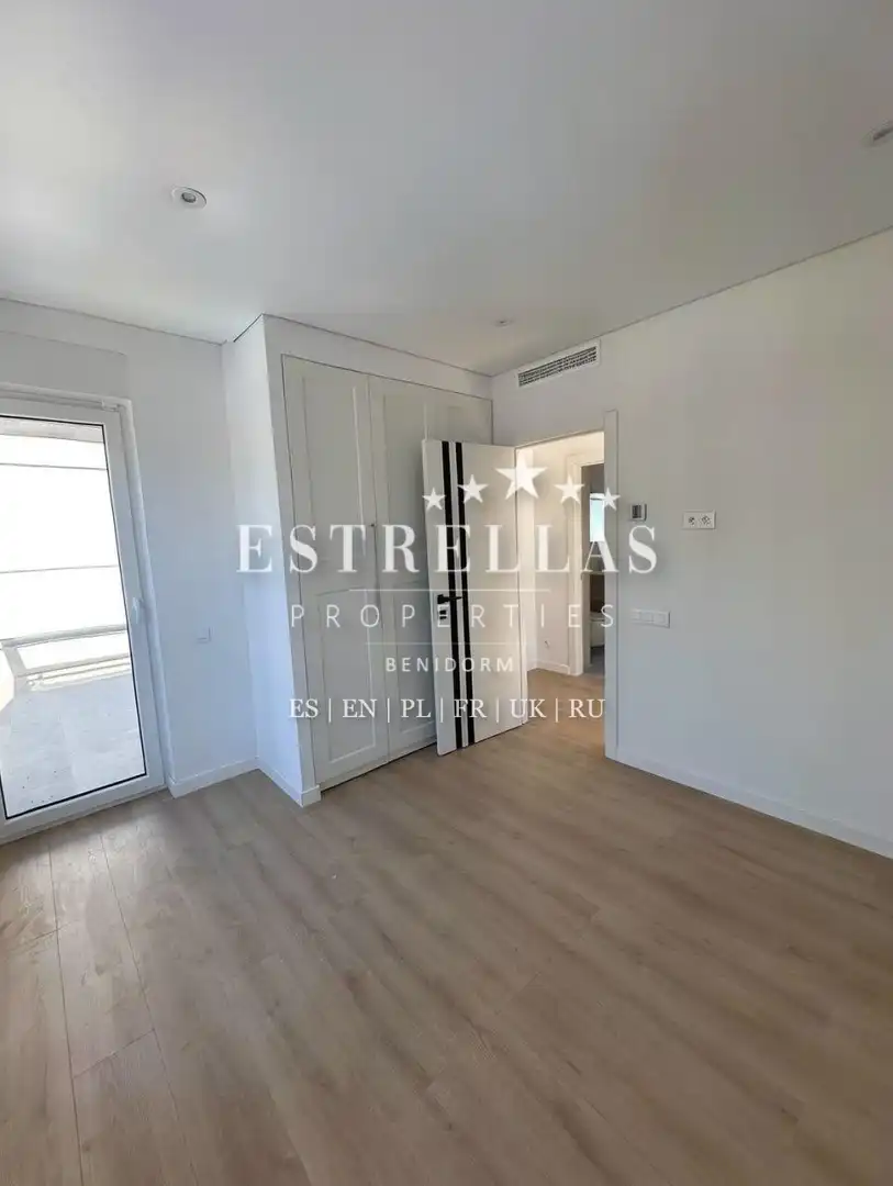 Habitación de Casa o chalet en venta en La Nucia con Aire acondicionado, Calefacción y Jardín privado