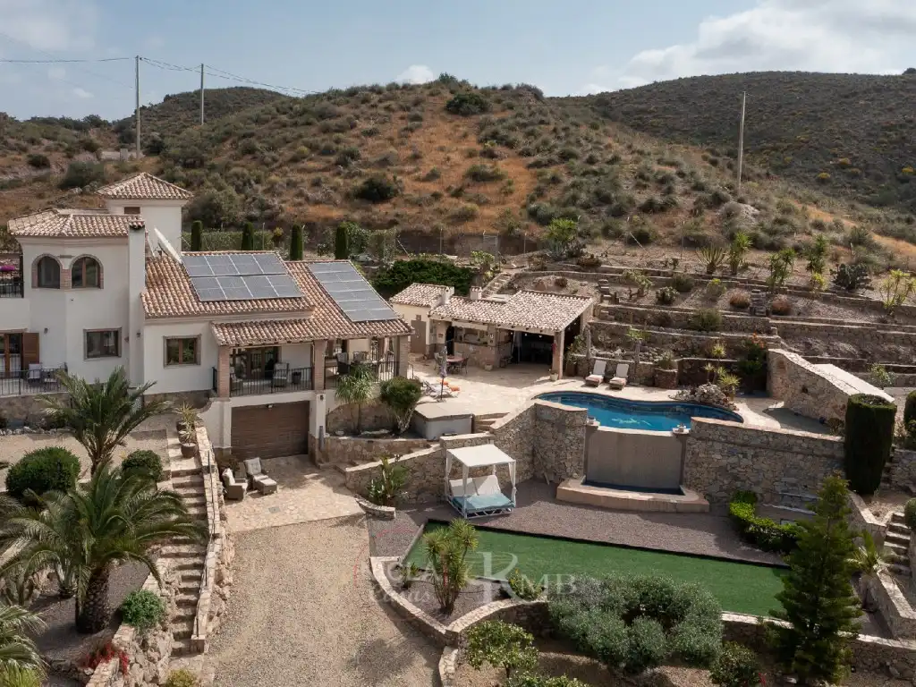 Vista exterior de Casa o xalet en venda en Bédar amb Aire condicionat, Jardí privat i Terrassa